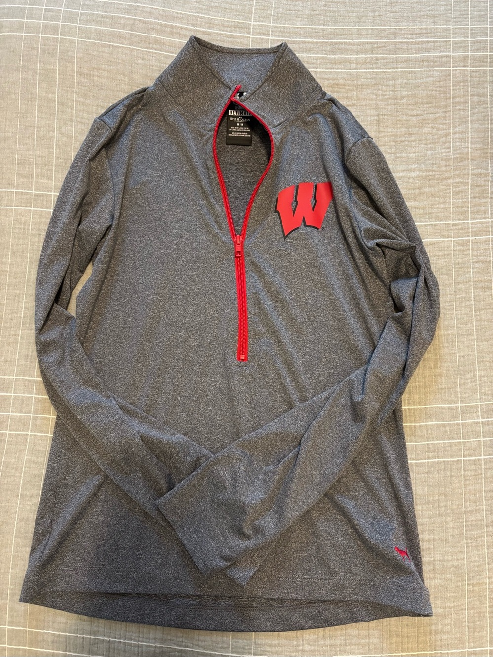 Victoria’s Secret PINK Wisconsin Badgers Gray 1/4 Zip Pullover with Red Accents - Picture 1 of 2